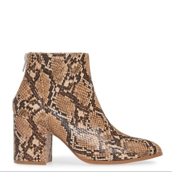 Steve Madden Snake Print Block Boots NEW - Picture 4 of 9
